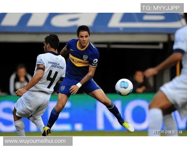 巴拉纳与米内罗竞技激战正酣谁将赢得这场精彩对决